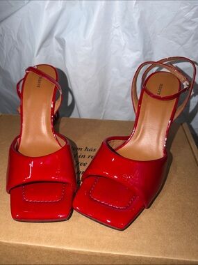 Maeve Puffy Square Toe Ankle Strap Heels Women's Size 9-9.5 Red Patent Leather